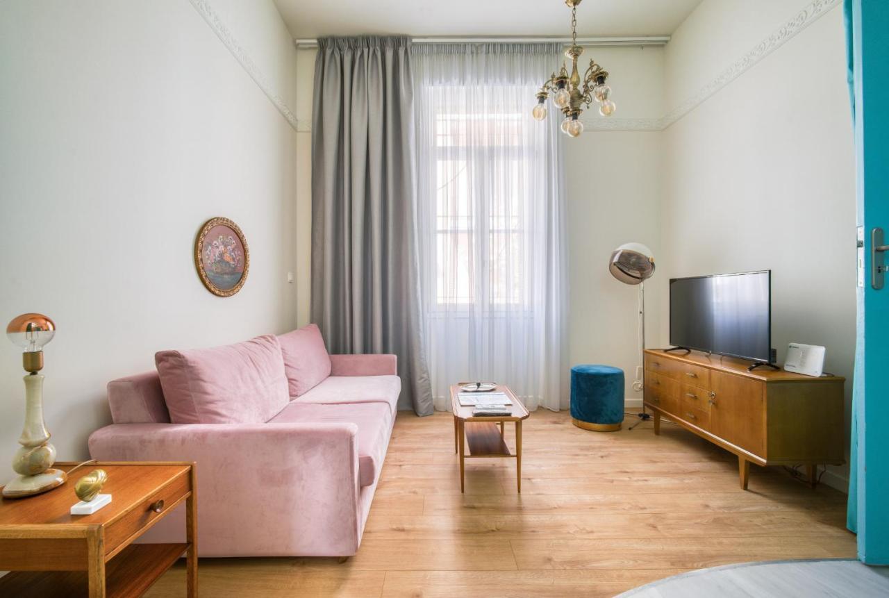 Keramos Athens Aparthotel Exteriör bild