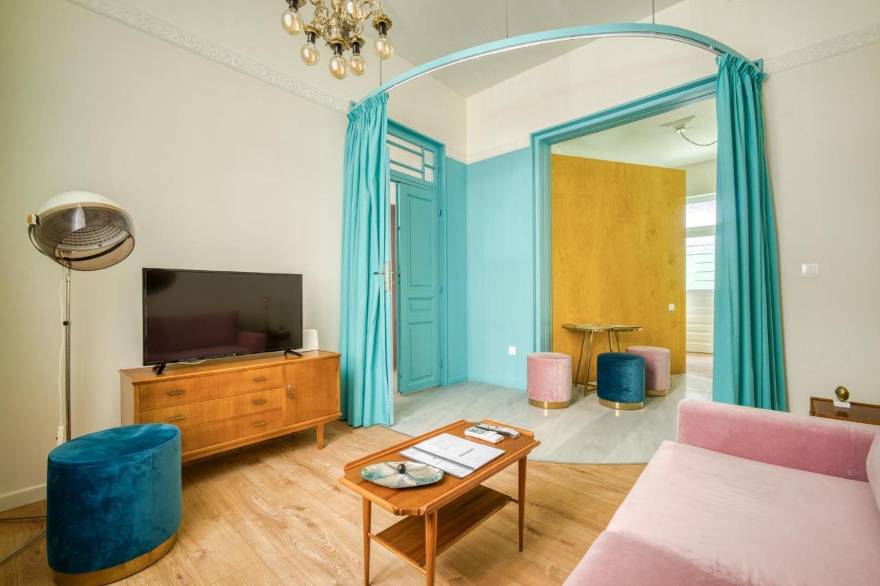 Keramos Athens Aparthotel Exteriör bild