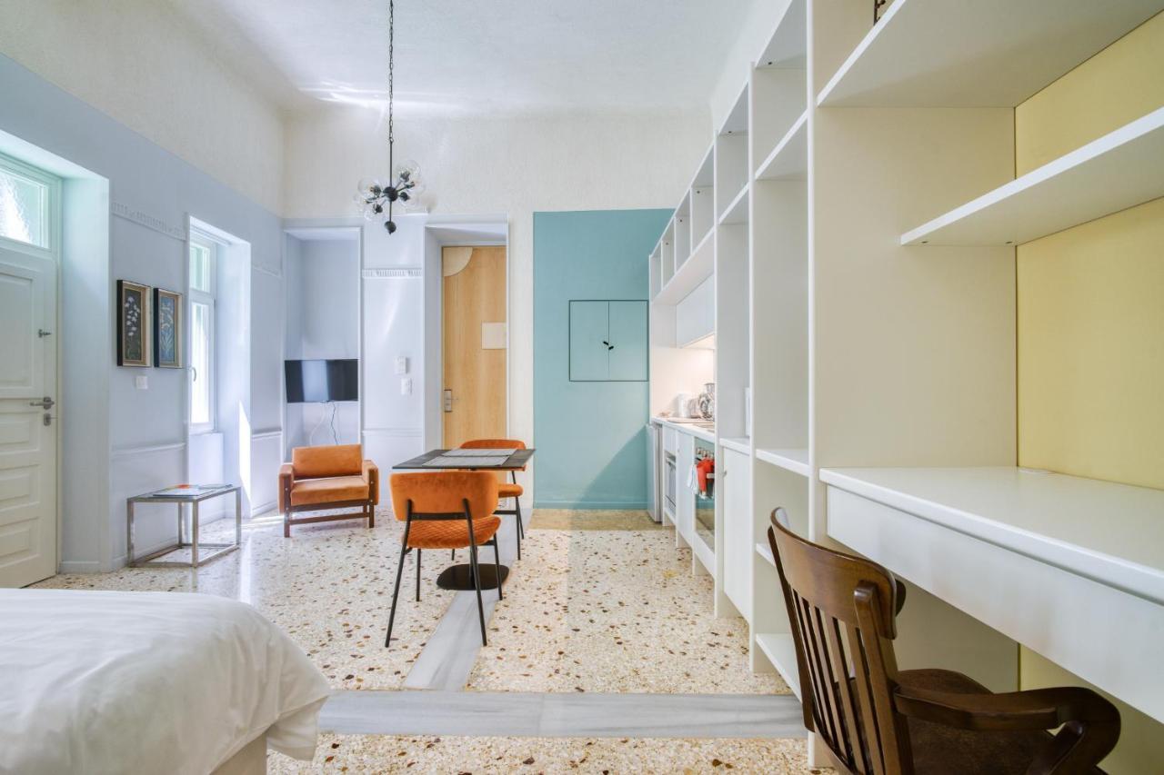 Keramos Athens Aparthotel Exteriör bild