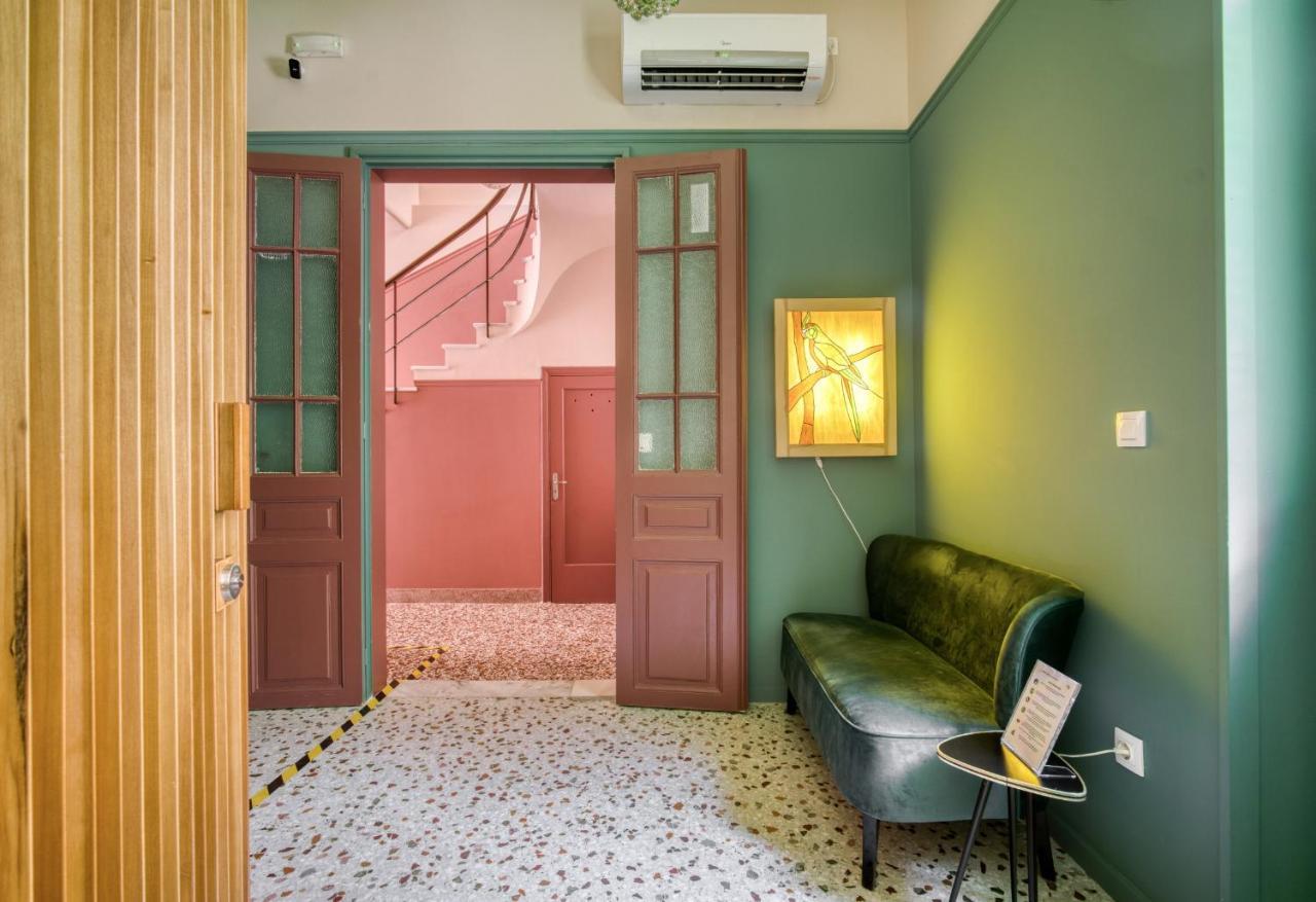 Keramos Athens Aparthotel Exteriör bild