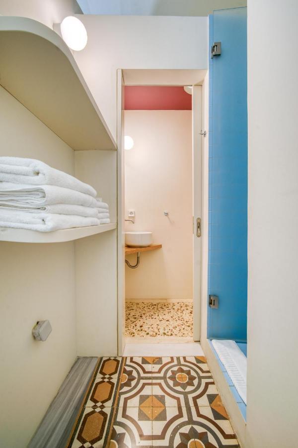 Keramos Athens Aparthotel Exteriör bild