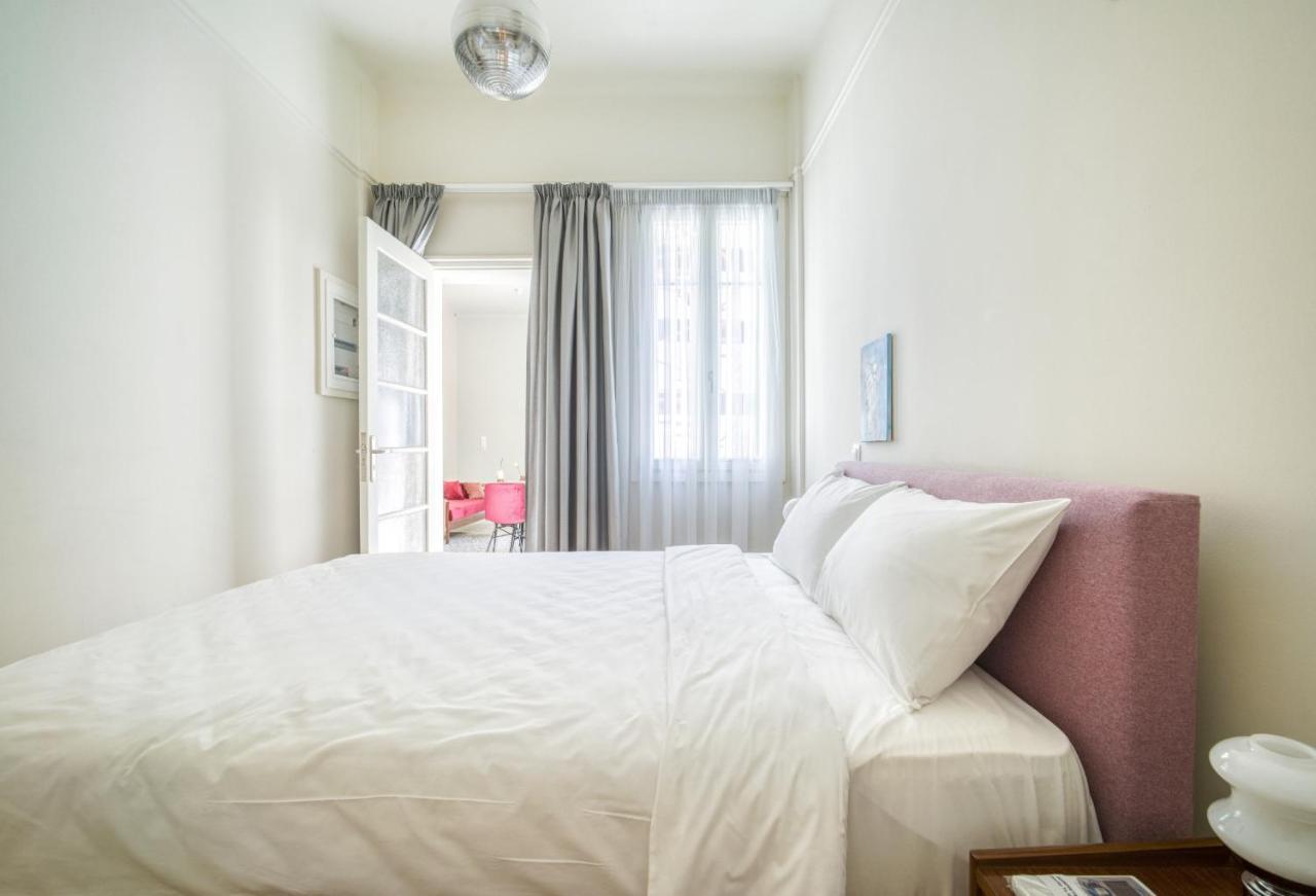 Keramos Athens Aparthotel Exteriör bild
