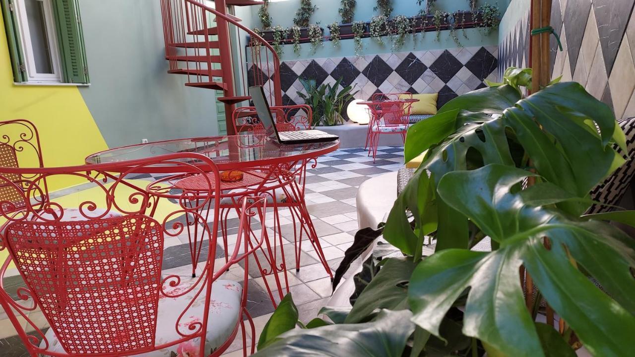 Keramos Athens Aparthotel Exteriör bild